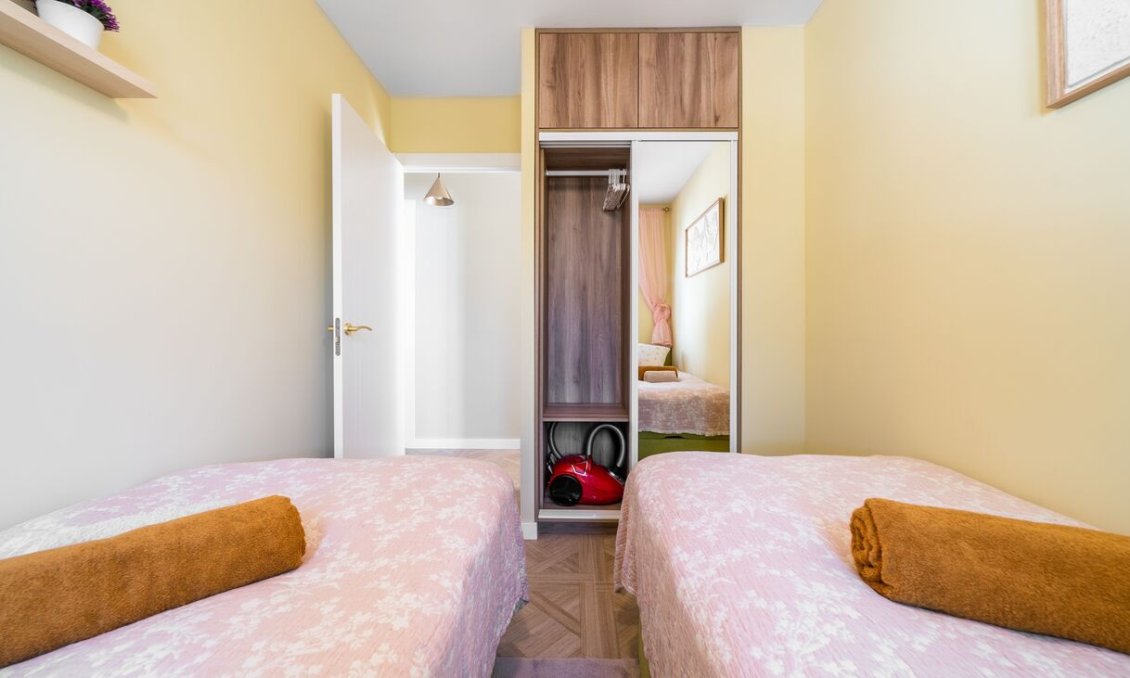 Wiederverkauf - Duplex -
Torrevieja - Costa Blanca