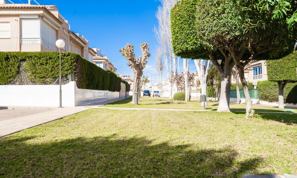 Wiederverkauf - Duplex -
Torrevieja - Costa Blanca