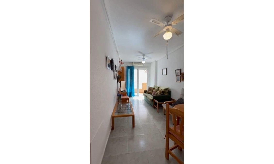 Segunda mano - Apartamento -
Torrevieja - Playa de los Locos