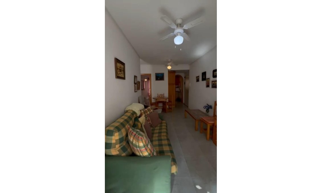 Segunda mano - Apartamento -
Torrevieja - Playa de los Locos