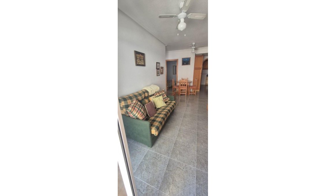 Segunda mano - Apartamento -
Torrevieja - Playa de los Locos