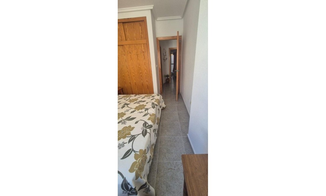 Segunda mano - Apartamento -
Torrevieja - Playa de los Locos