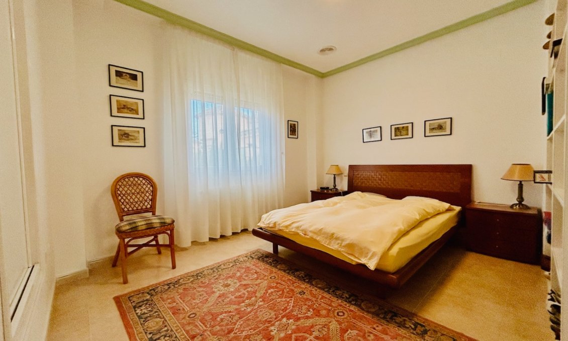 Segunda mano - Villa -
Orihuela - Inland