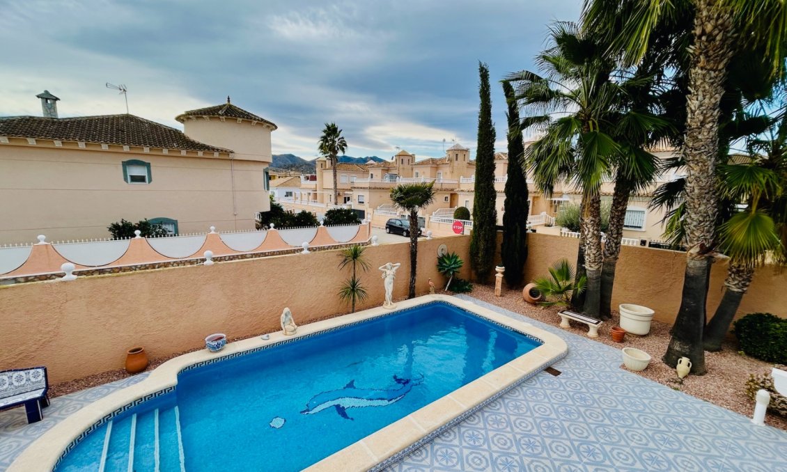 Segunda mano - Villa -
Orihuela - Inland