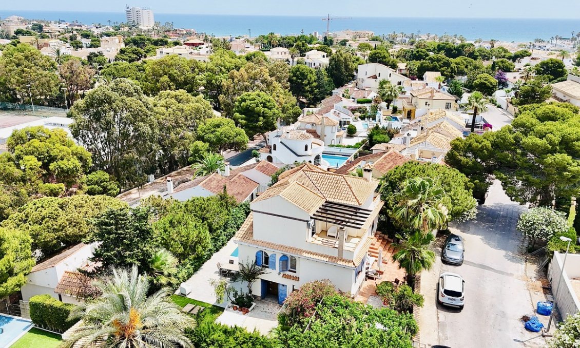 Wiederverkauf - Villa -
La Zenia - Costa Blanca
