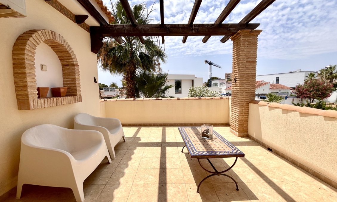 Wiederverkauf - Villa -
La Zenia - Costa Blanca