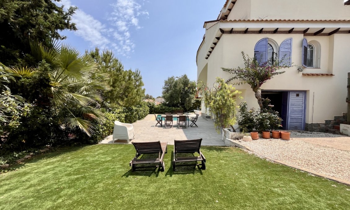 Wiederverkauf - Villa -
La Zenia - Costa Blanca