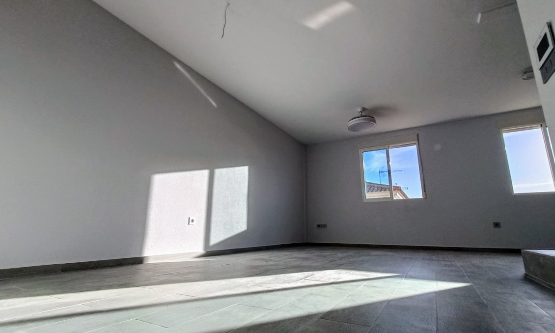 Segunda mano - Town House -
La Romana - Inland