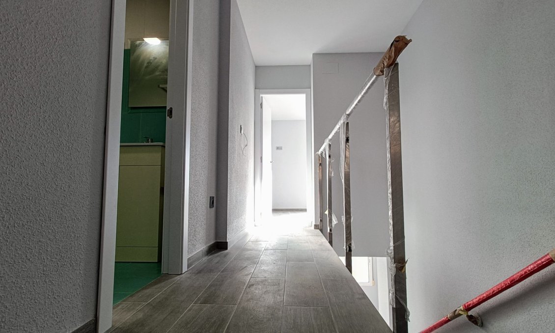 Segunda mano - Town House -
La Romana - Inland