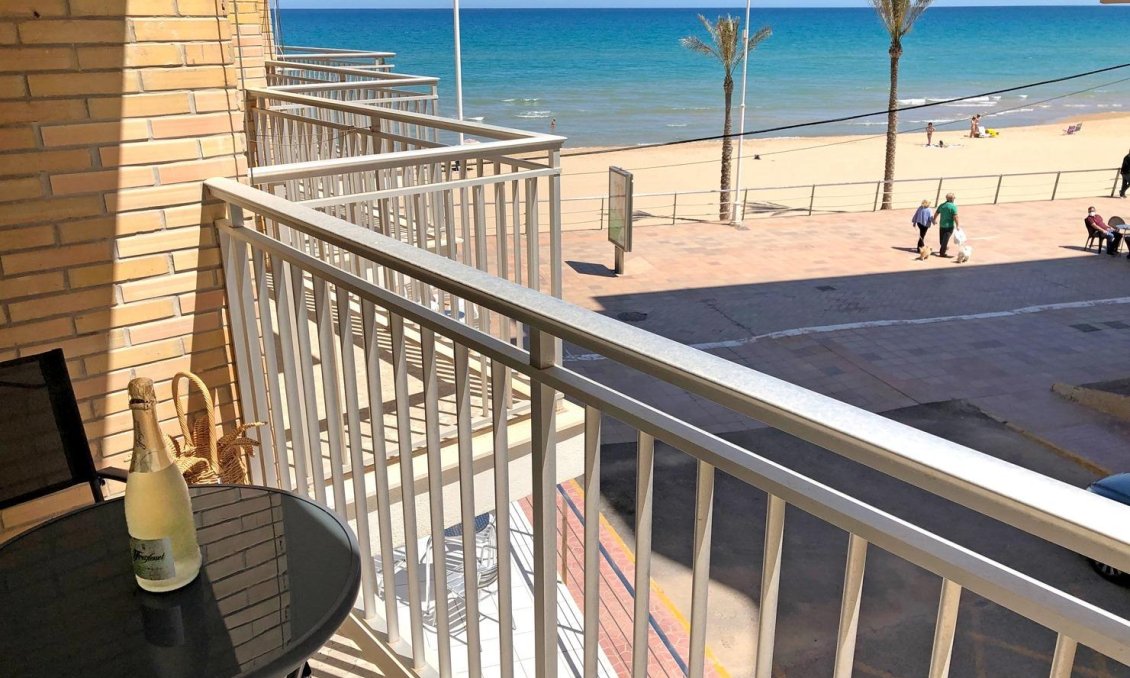 Segunda mano - Apartamento -
Guardamar del Segura - Guardamar Playa