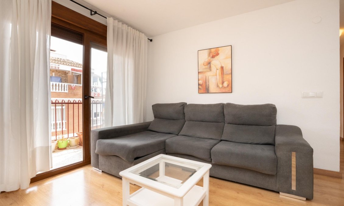 Segunda mano - Apartamento -
Torrevieja - El Acequión - Los Náufragos