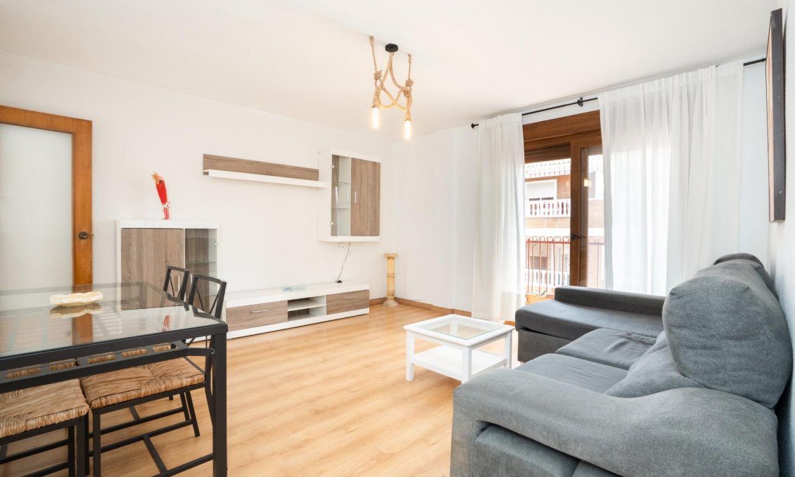 Segunda mano - Apartamento -
Torrevieja - El Acequión - Los Náufragos
