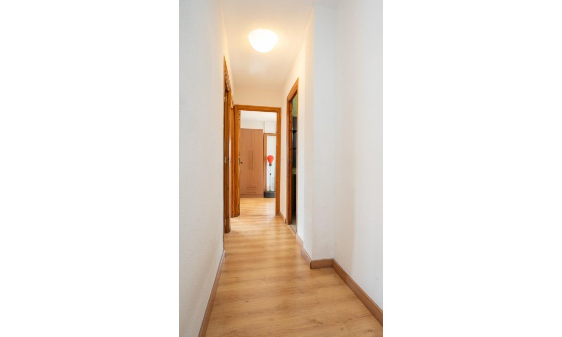 Segunda mano - Apartamento -
Torrevieja - El Acequión - Los Náufragos