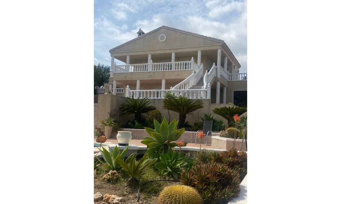 Segunda mano - Villa -
Almoradí - Inland