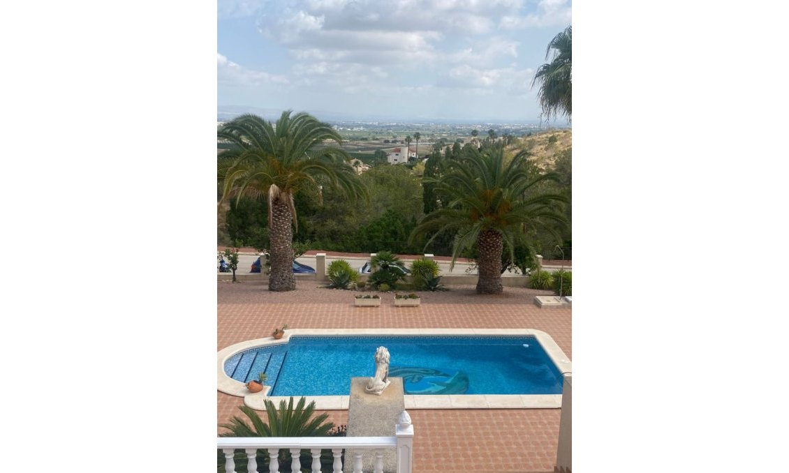Segunda mano - Villa -
Almoradí - Inland