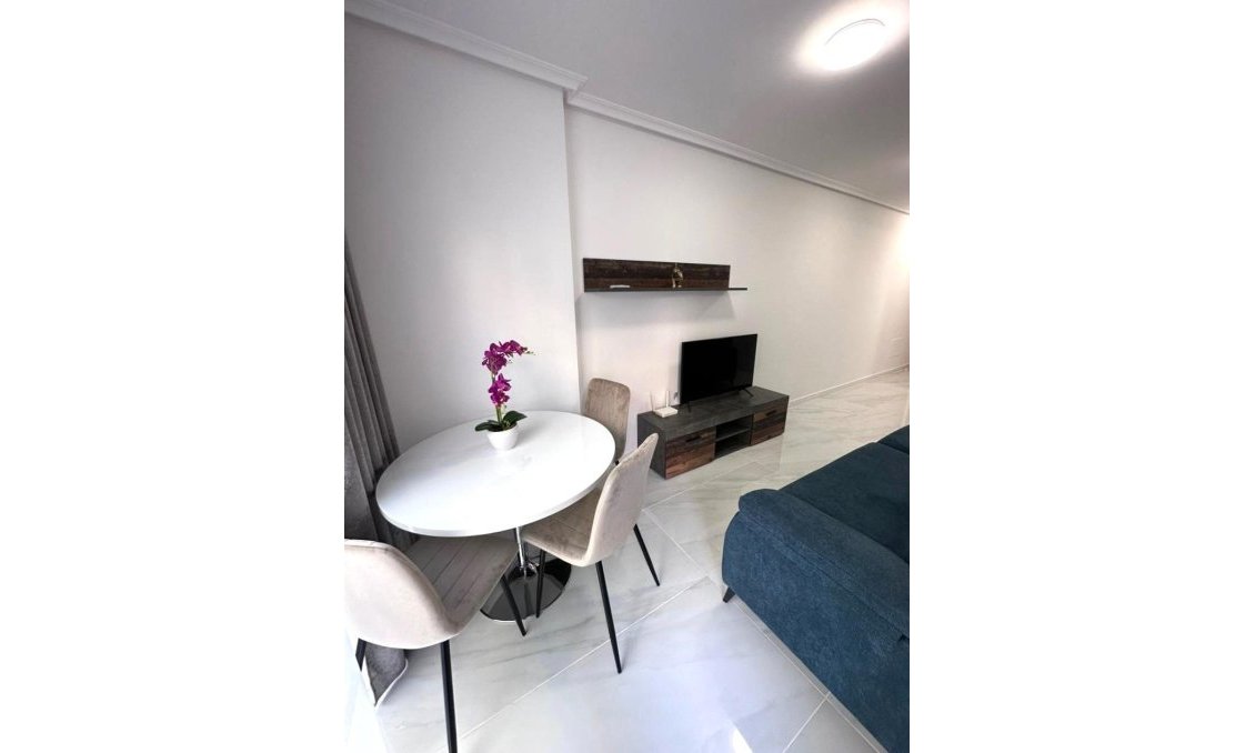 Revente - Appartement -
Torrevieja - Playa del Cura
