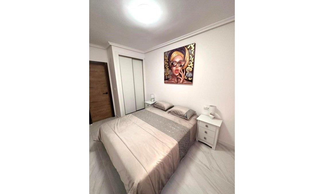 Revente - Appartement -
Torrevieja - Playa del Cura