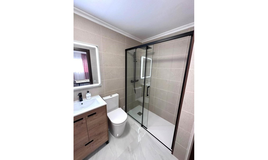 Revente - Appartement -
Torrevieja - Playa del Cura