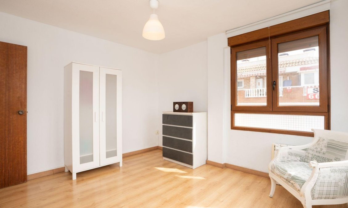 Wiederverkauf - Wohnung -
Torrevieja - Acequion