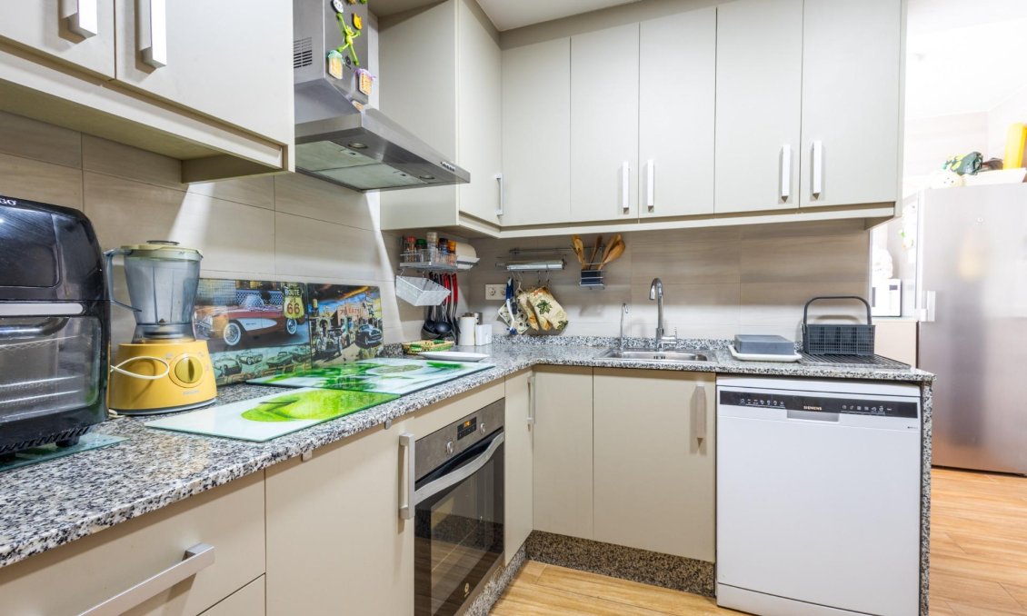 Segunda mano - Apartamento -
Torrevieja - Acequion
