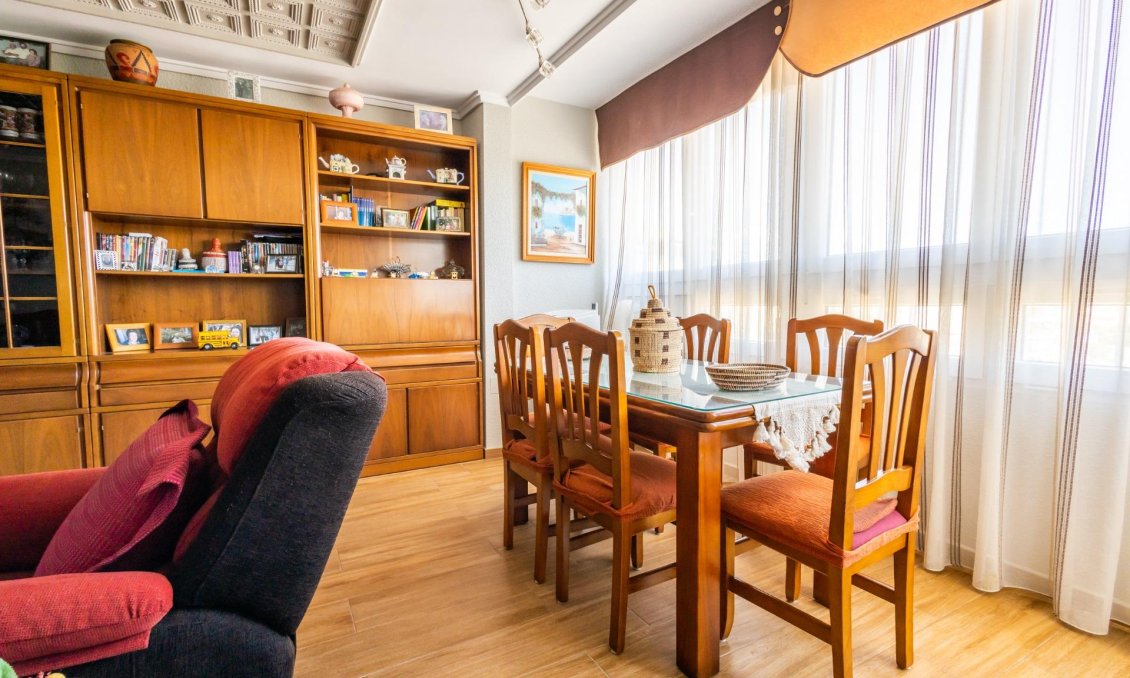 Segunda mano - Apartamento -
Torrevieja - Acequion