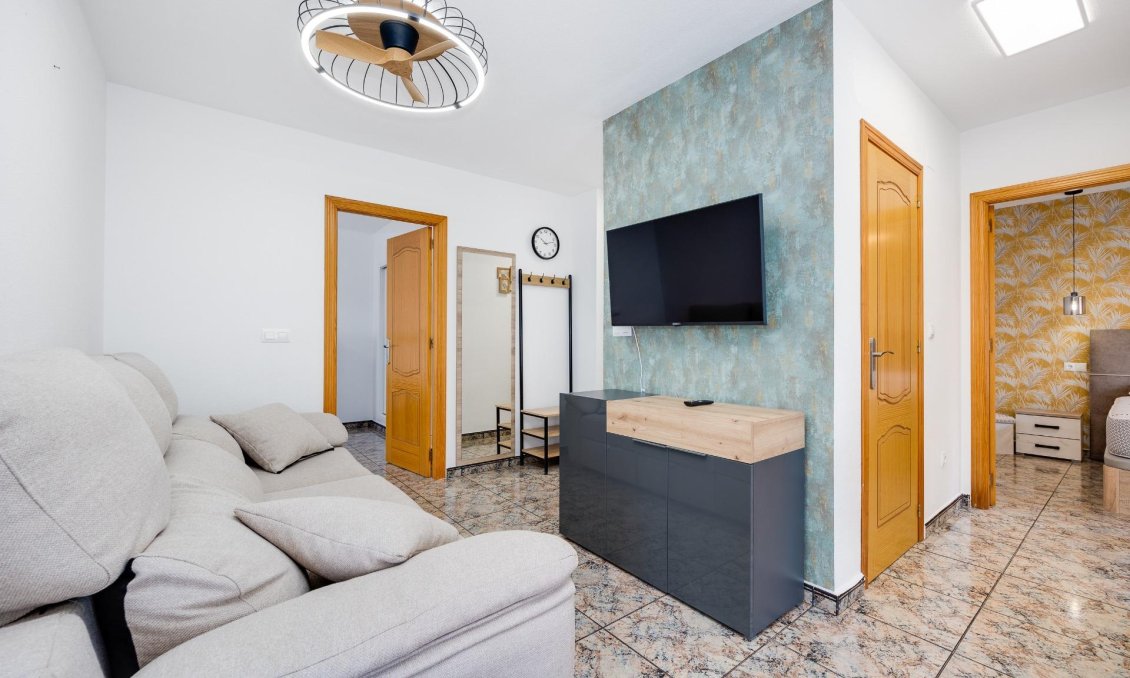 Revente - Appartement -
Torrevieja - Playa De Los Naufragos