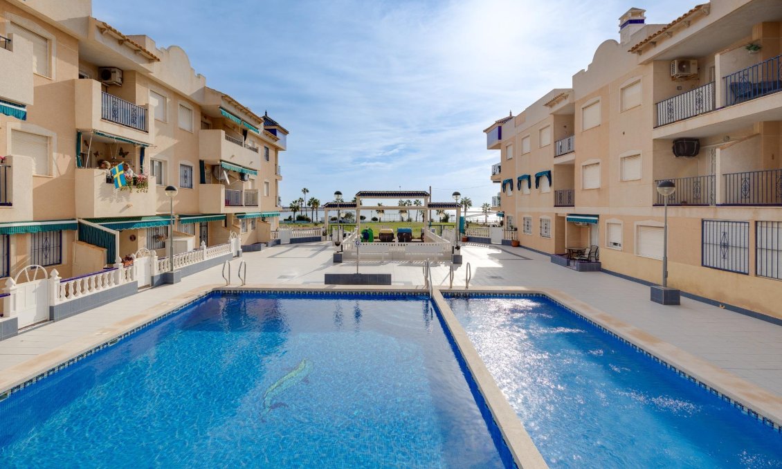 Revente - Appartement -
Torrevieja - Playa De Los Naufragos