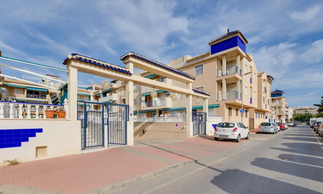 Revente - Appartement -
Torrevieja - Playa De Los Naufragos