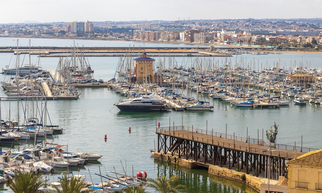 Revente - Appartement -
Torrevieja - Playa De Los Naufragos