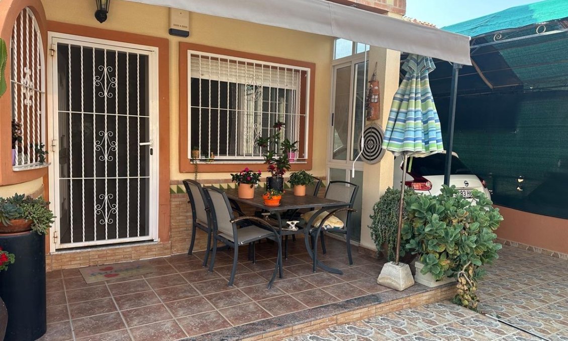Wiederverkauf - Villa -
Orihuela Costa - Playa Flamenca