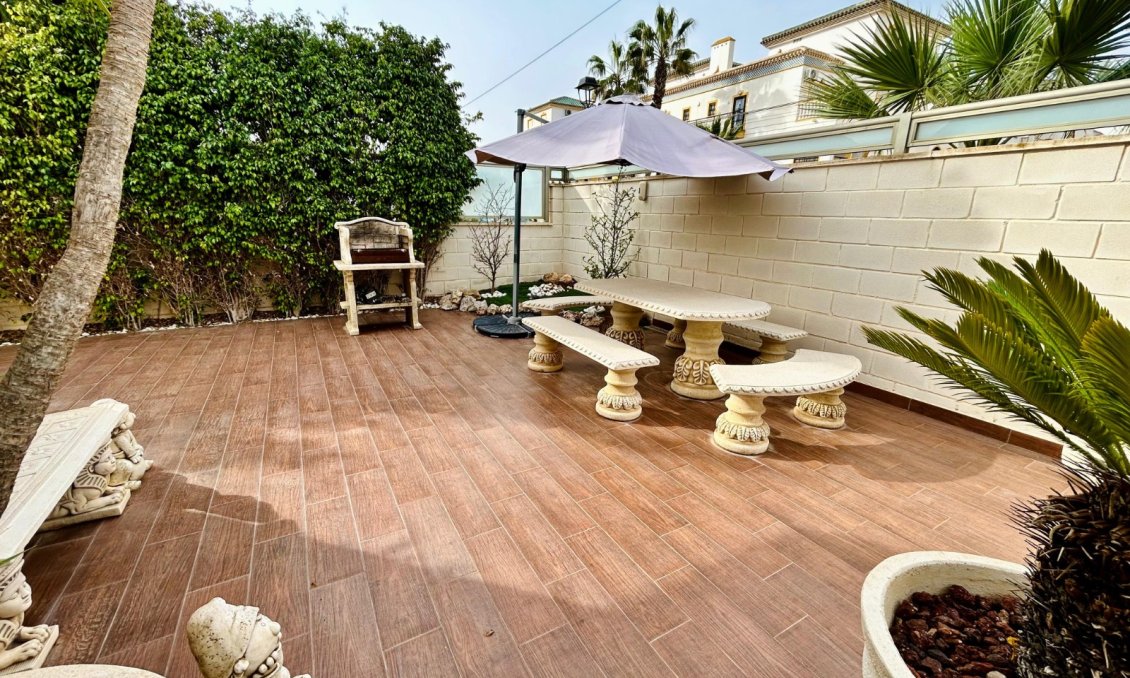 Segunda mano - Villa -
Torrevieja - Costa Blanca