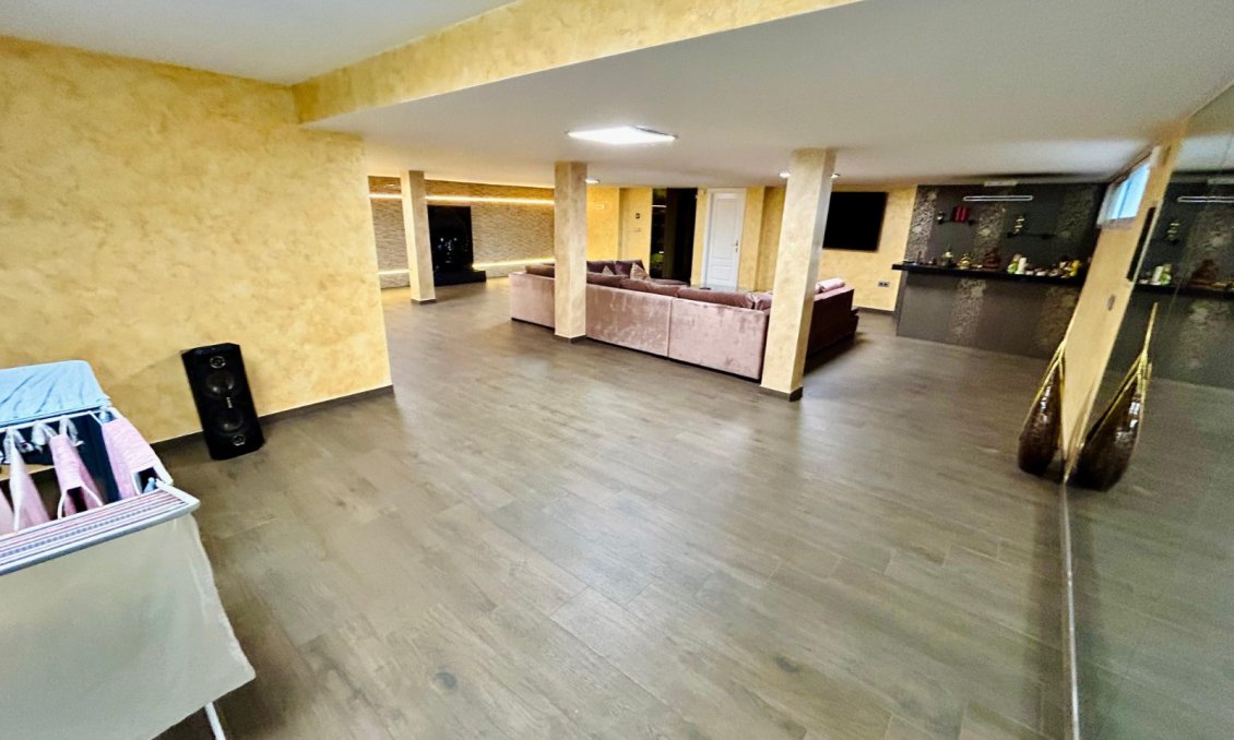 Segunda mano - Villa -
Torrevieja - Costa Blanca
