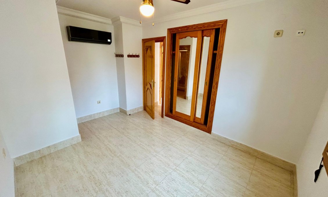 Segunda mano - Apartamento -
Guardamar del Segura - Costa Blanca