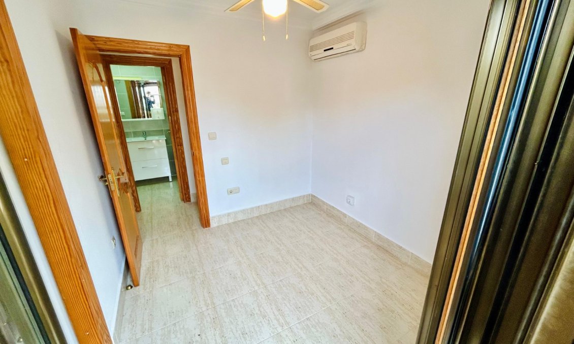 Segunda mano - Apartamento -
Guardamar del Segura - Costa Blanca
