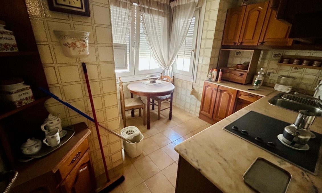 Wiederverkauf - Villa -
Torrevieja - Costa Blanca
