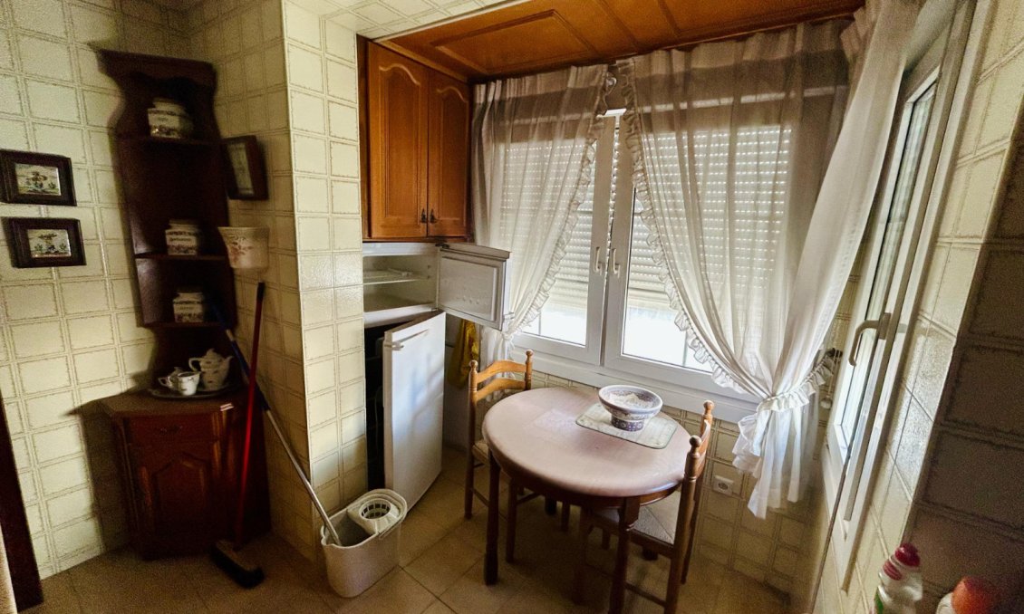 Wiederverkauf - Villa -
Torrevieja - Costa Blanca