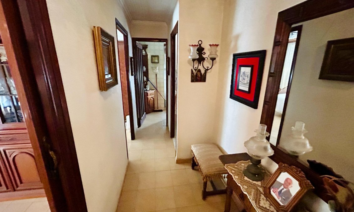 Wiederverkauf - Villa -
Torrevieja - Costa Blanca