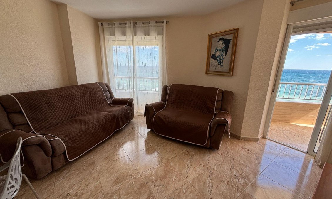 Segunda mano - Apartamento -
Torrevieja - Centro