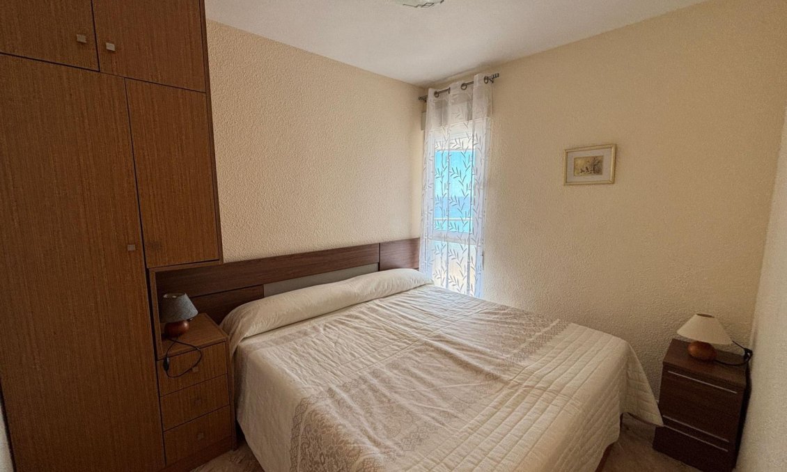 Segunda mano - Apartamento -
Torrevieja - Centro