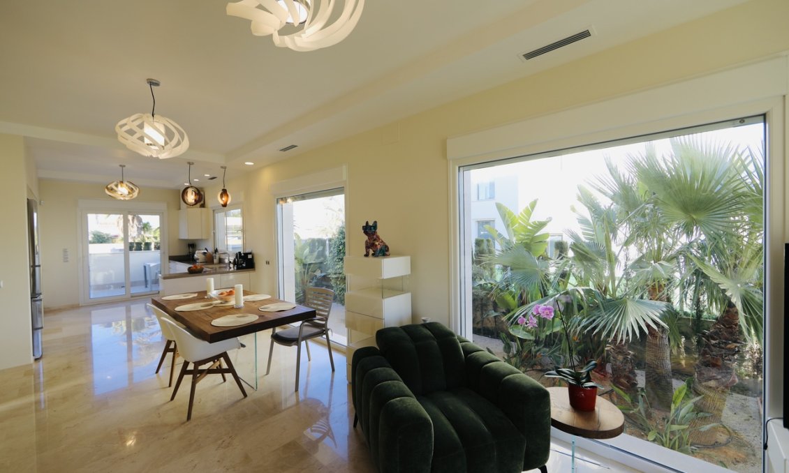 Segunda mano - Villa -
La Zenia - Costa Blanca