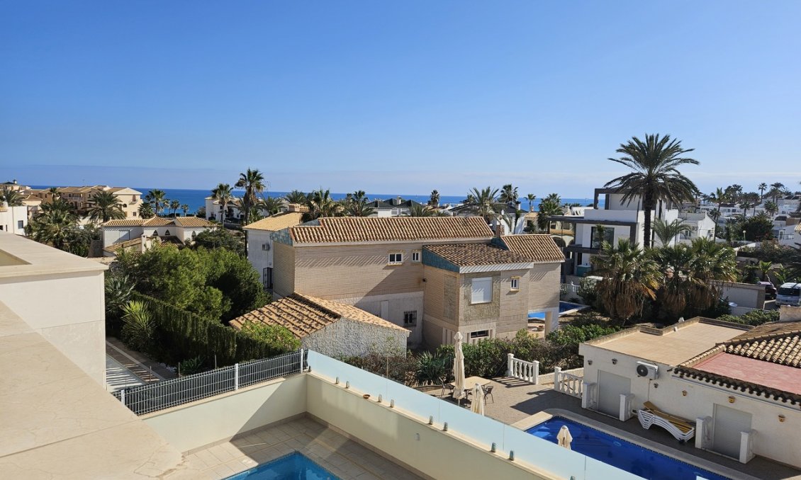 Segunda mano - Villa -
La Zenia - Costa Blanca
