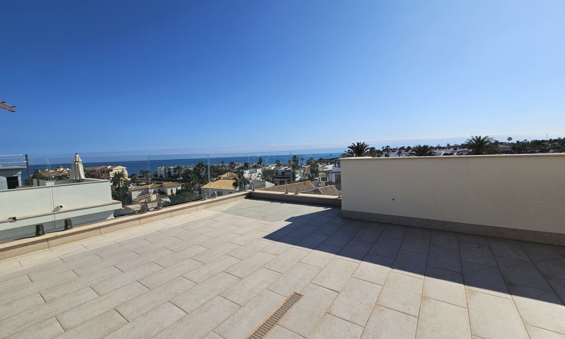 Segunda mano - Villa -
La Zenia - Costa Blanca