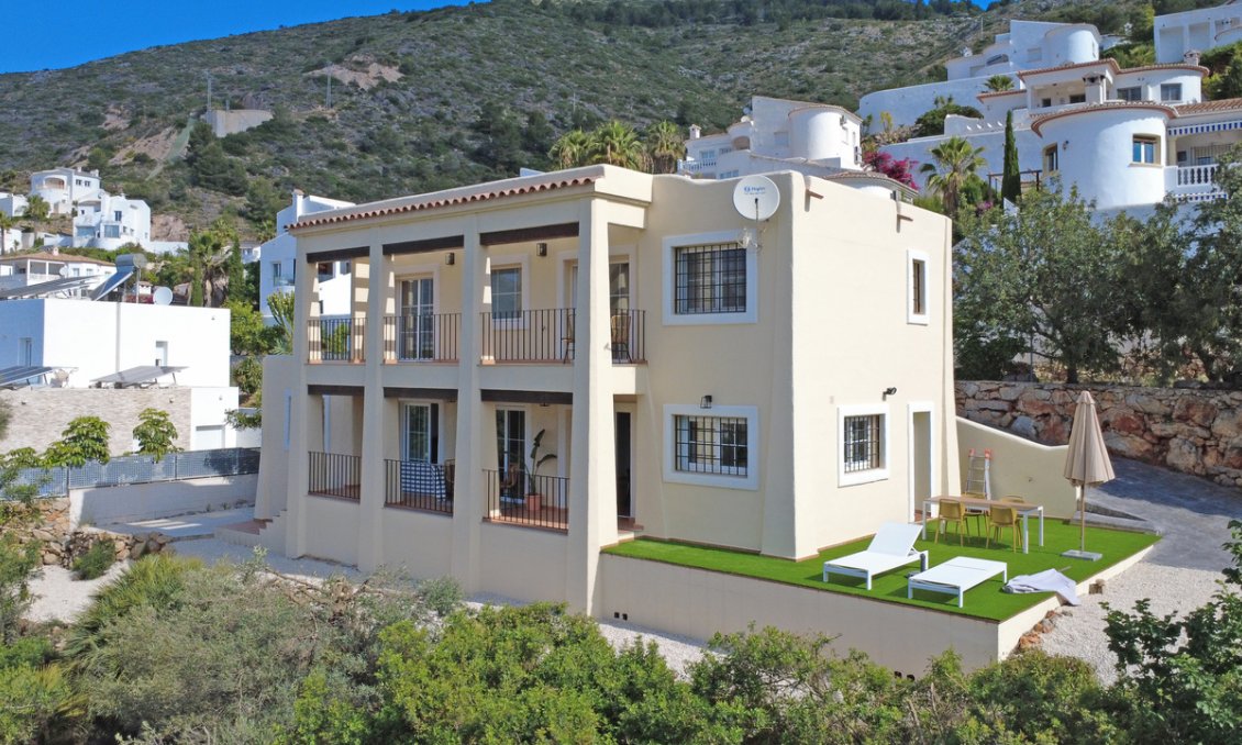 Segunda mano - Villa -
Jalón - Inland