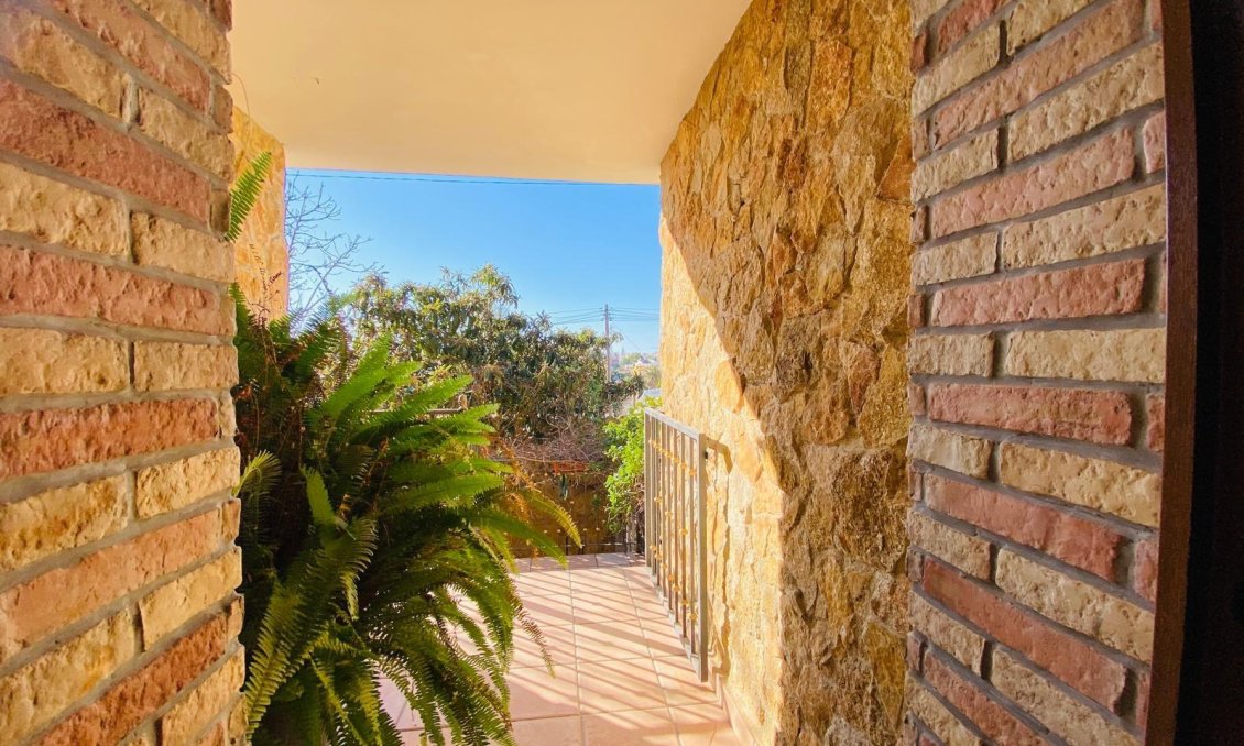 Segunda mano - Villa -
Orihuela Costa - La Florida