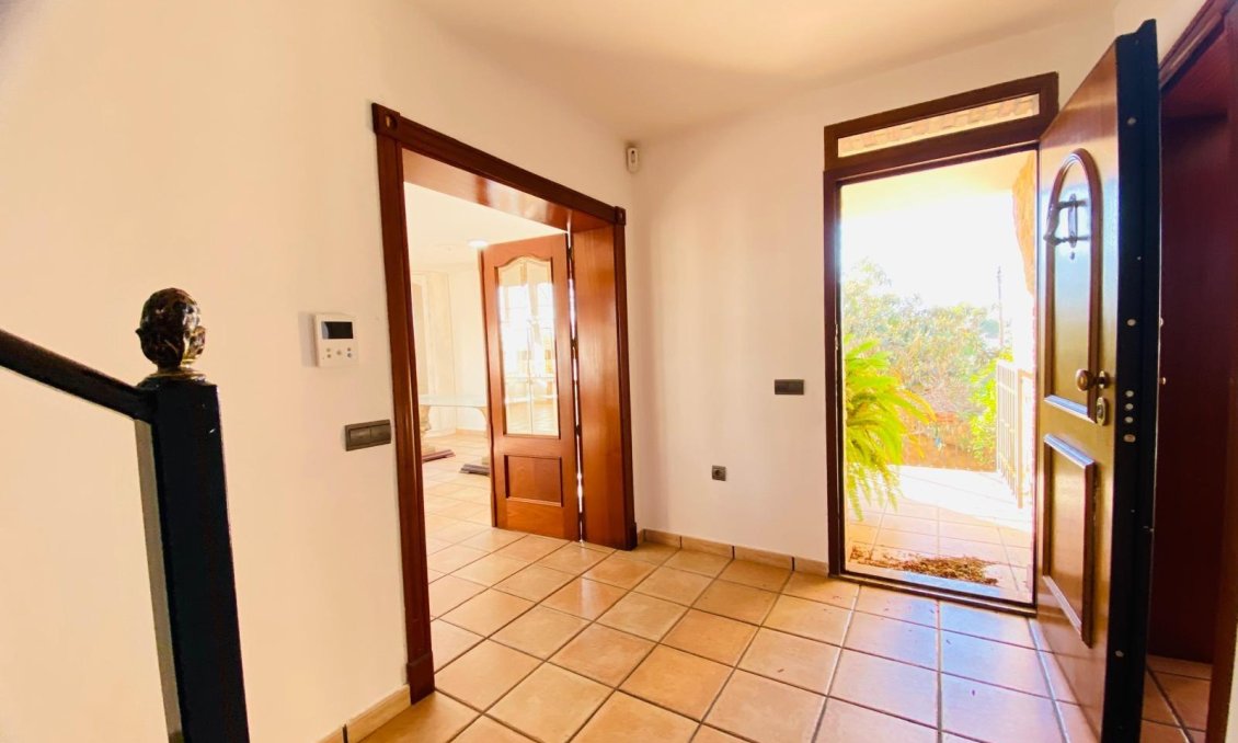 Segunda mano - Villa -
Orihuela Costa - La Florida