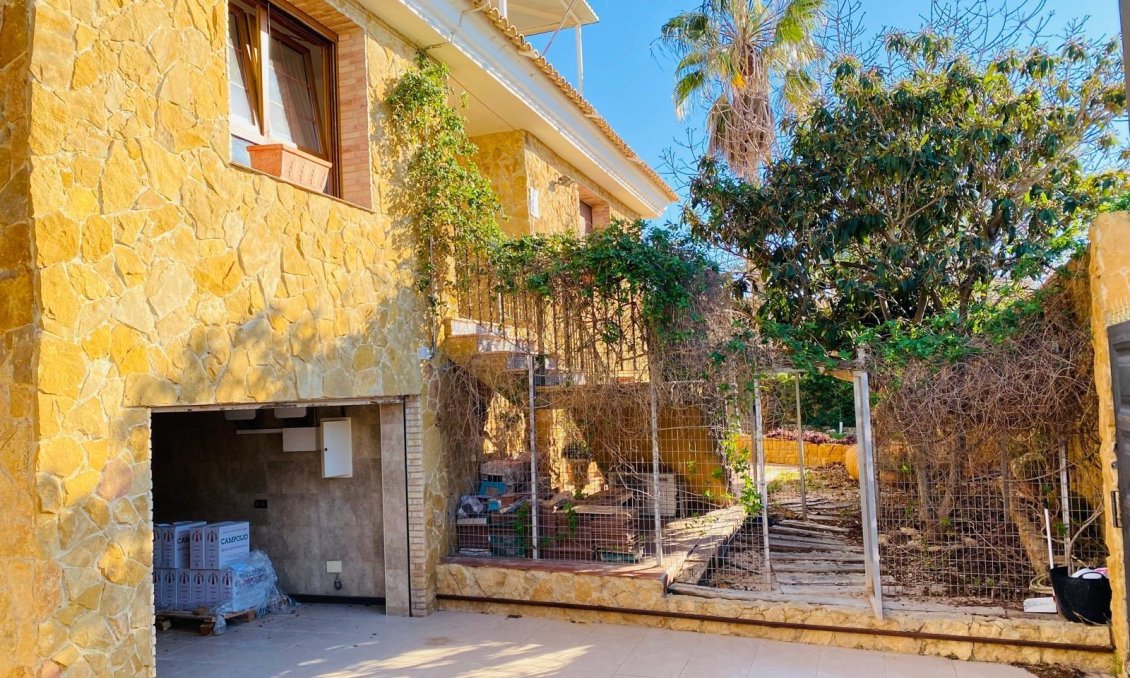 Segunda mano - Villa -
Orihuela Costa - La Florida