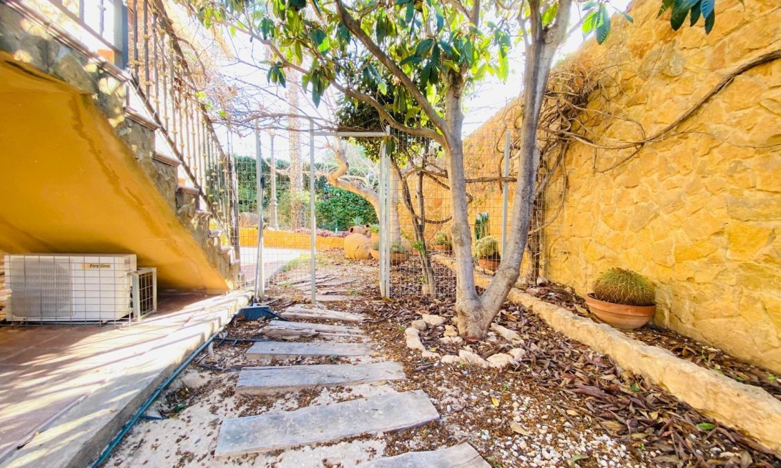 Segunda mano - Villa -
Orihuela Costa - La Florida