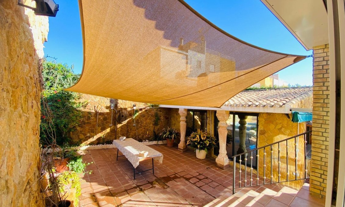 Segunda mano - Villa -
Orihuela Costa - La Florida
