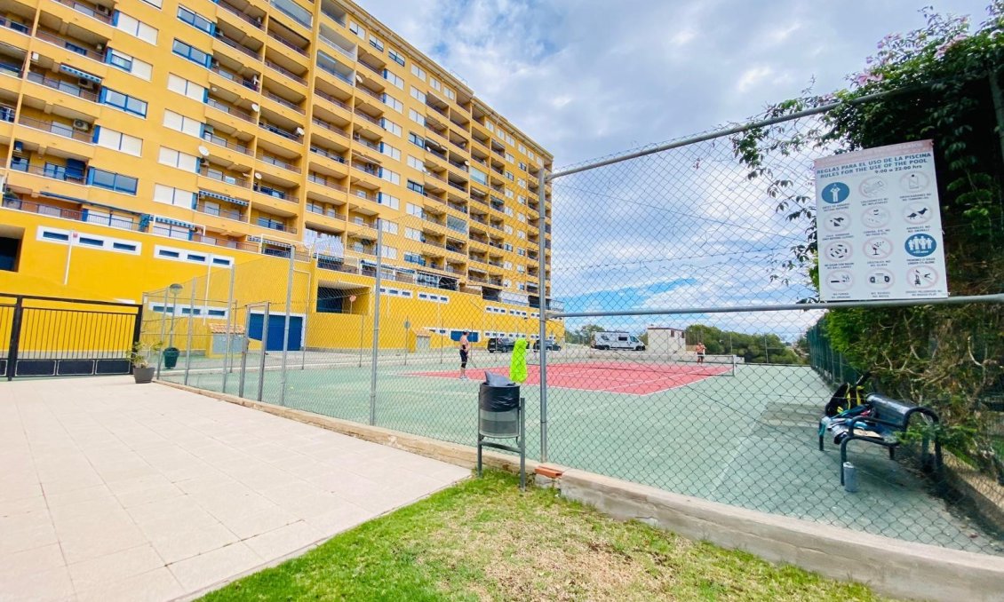 Segunda mano - Apartamento -
Orihuela Costa - Altos De Campoamor