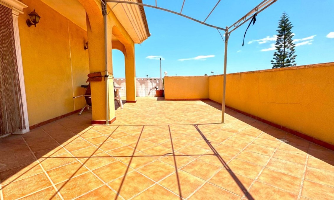 Wiederverkauf - Villa -
Torrevieja - Costa Blanca